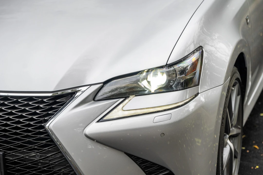 2017 Lexus GS 4th Gen - Image 18 of 31