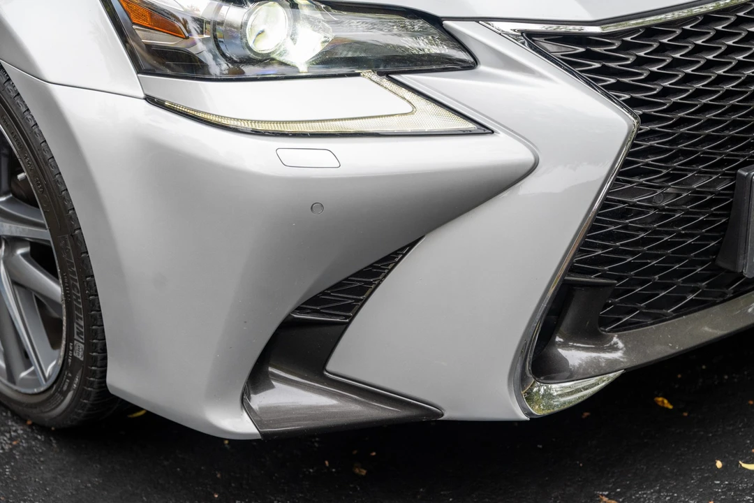 2017 Lexus GS 4th Gen - Image 19 of 31