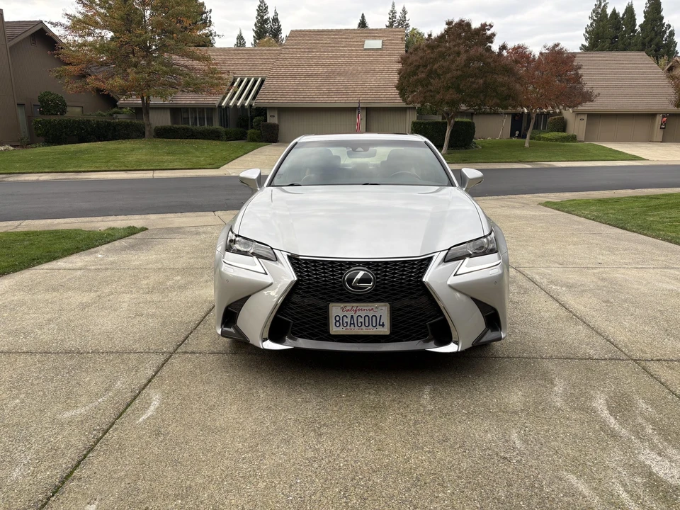 2017 Lexus GS 4th Gen - Image 12 of 31