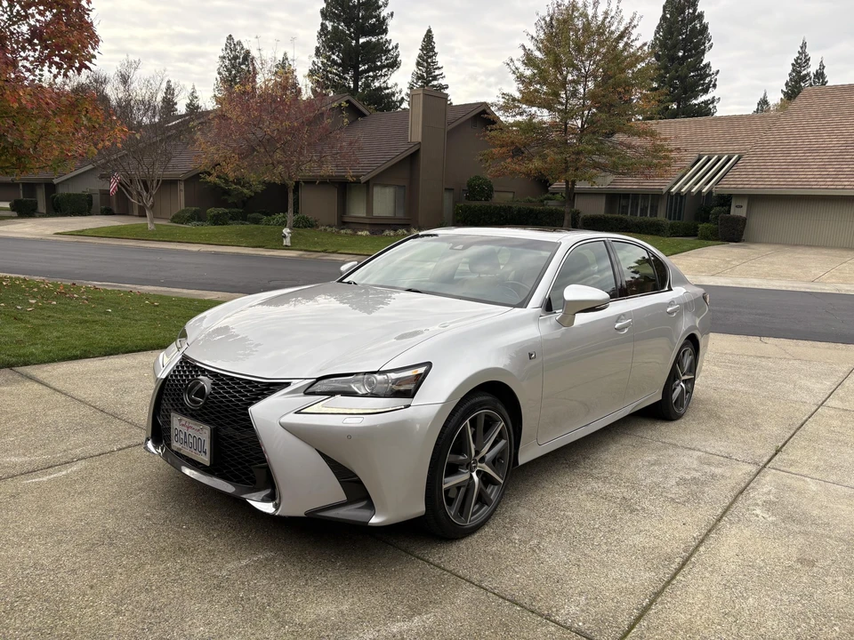 2017 Lexus GS 4th Gen - Image 11 of 31
