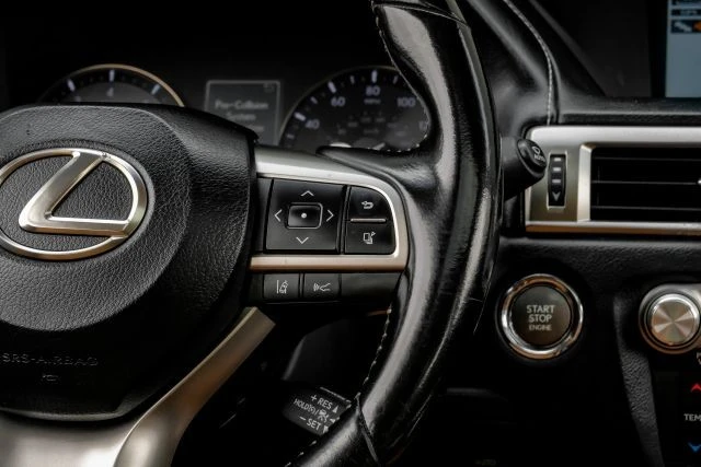 2017 Lexus GS 4th Gen - Image 20 of 31