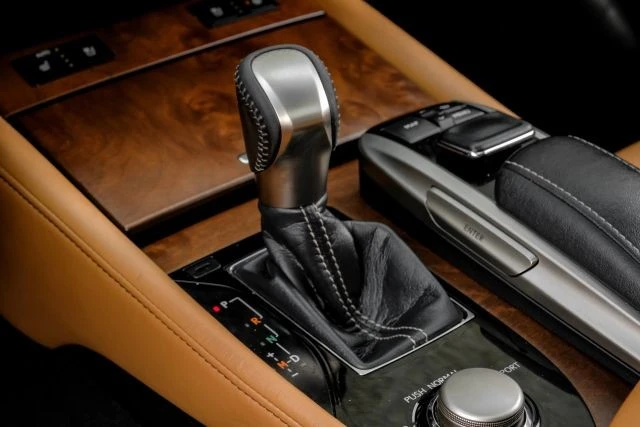 2017 Lexus GS 4th Gen - Image 28 of 31