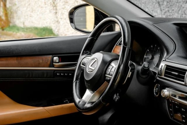 2017 Lexus GS 4th Gen - Image 17 of 21