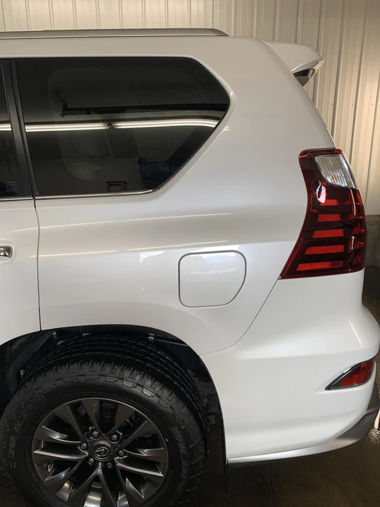 2017 Lexus GX 2nd Gen - Image 28 of 31