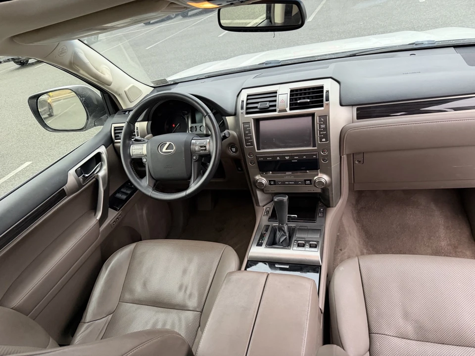 2017 Lexus GX 2nd Gen - Image 15 of 21