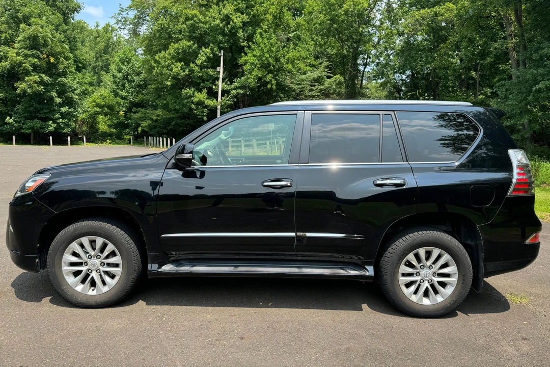 2017 Lexus GX 2nd Gen - Image 3 of 31