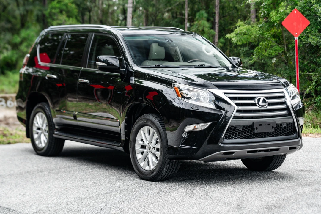 2017 Lexus GX 2nd Gen - Image 3 of 31