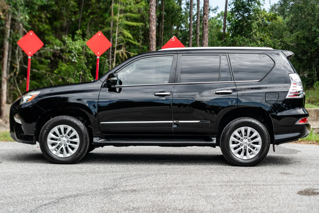 2017 Lexus GX 2nd Gen - Image 8 of 31
