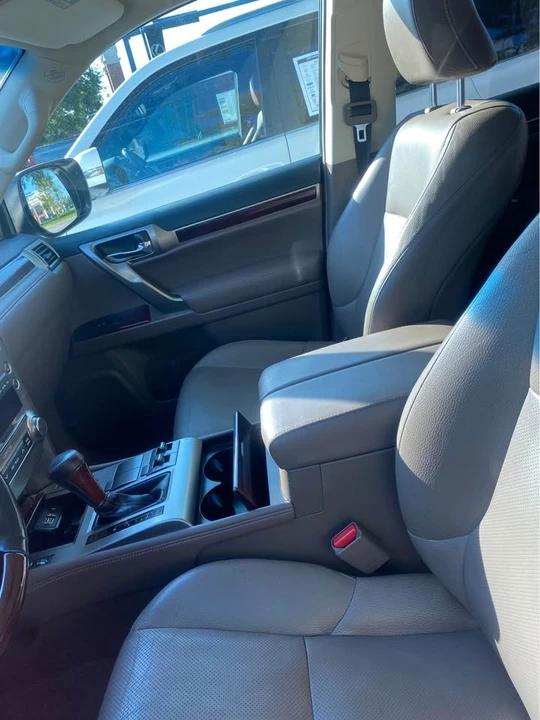 2017 Lexus GX 2nd Gen - Image 3 of 4