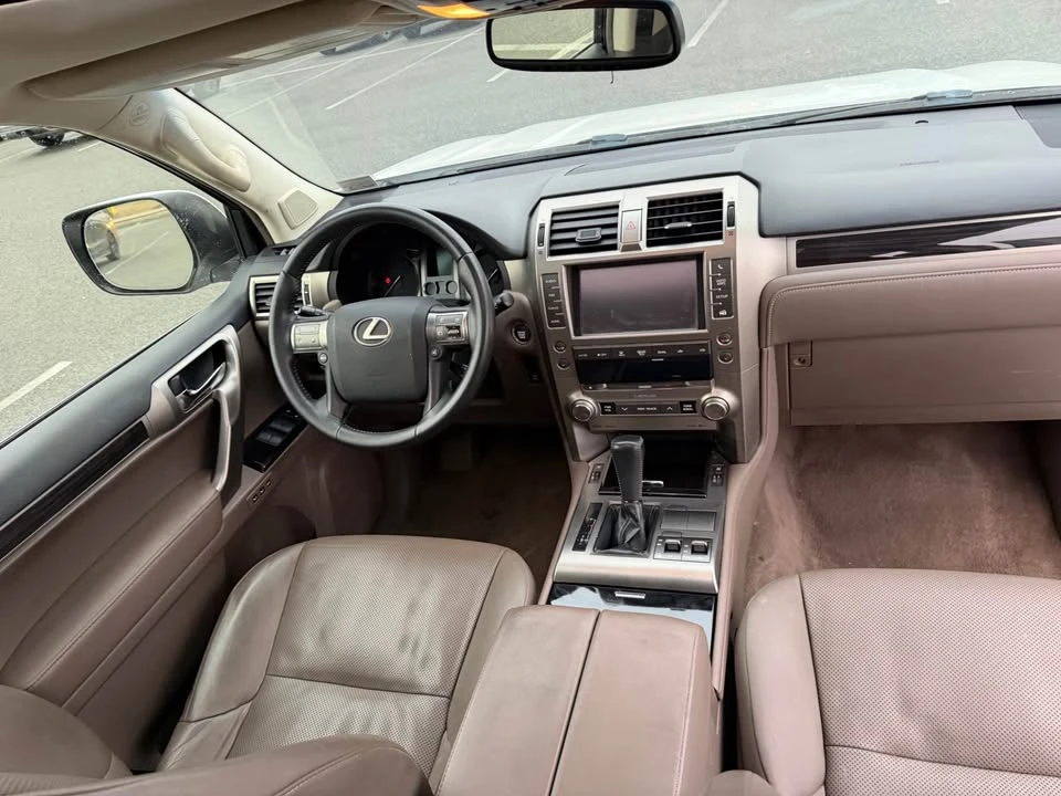 2017 Lexus GX 2nd Gen - Image 9 of 18