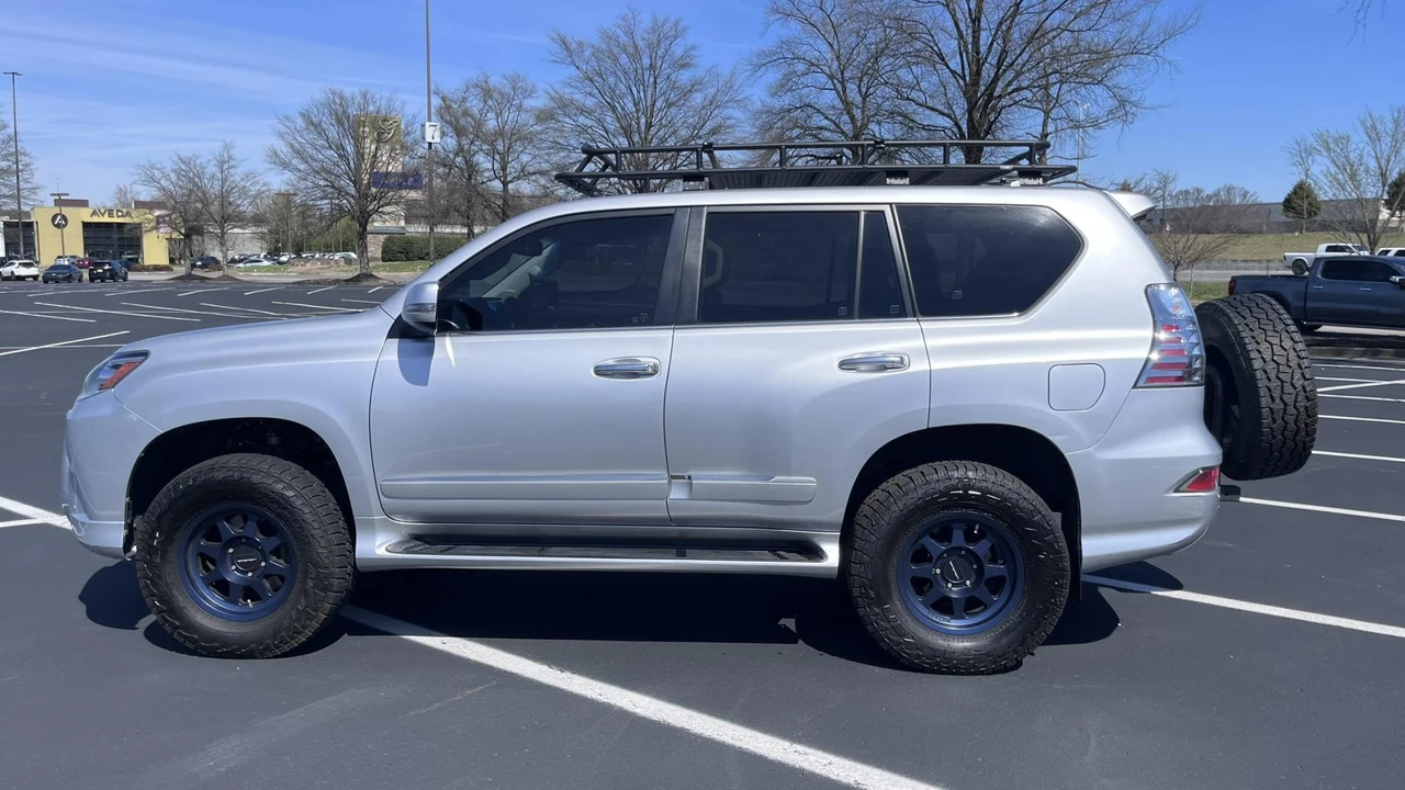 2017 Lexus GX 2nd Gen - Image 10 of 31
