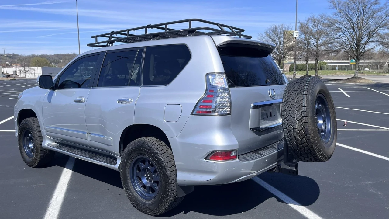 2017 Lexus GX 2nd Gen - Image 9 of 31