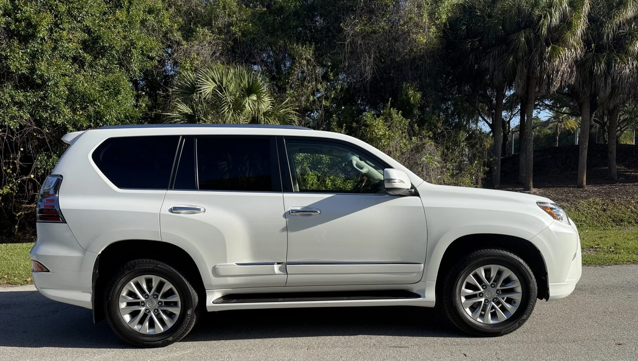2017 Lexus GX 2nd Gen - Image 3 of 31