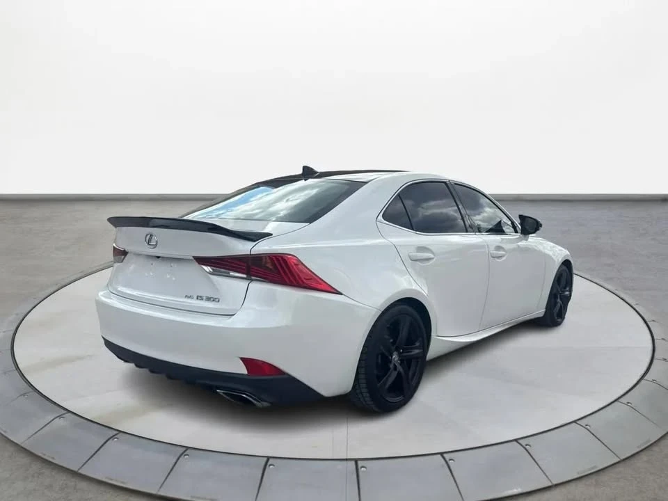 2017 Lexus IS 3rd Gen - Image 4 of 20