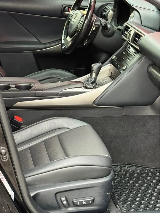 2017 Lexus IS 3rd Gen - Image 16 of 20