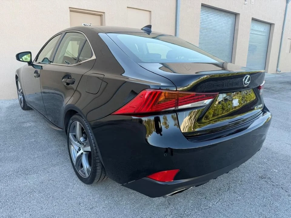 2017 Lexus IS 3rd Gen - Image 4 of 18