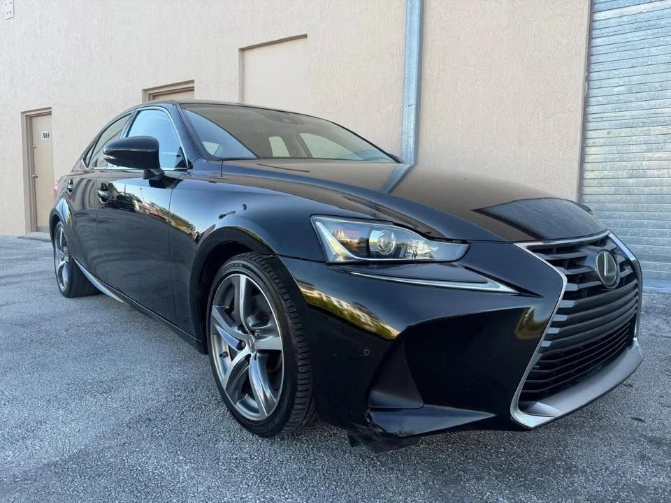2017 Lexus IS 3rd Gen - Image 9 of 18