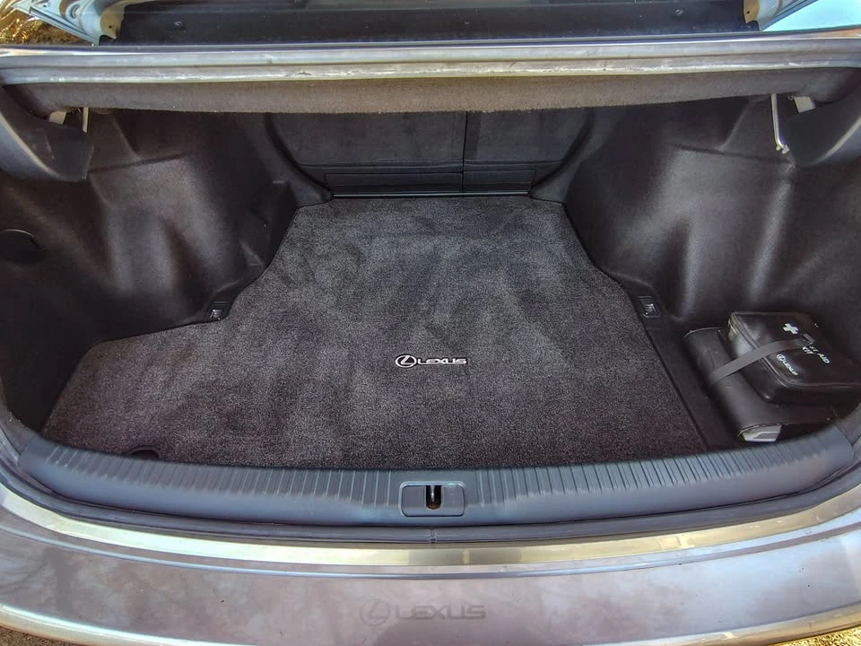 2017 Lexus IS 3rd Gen - Image 13 of 15