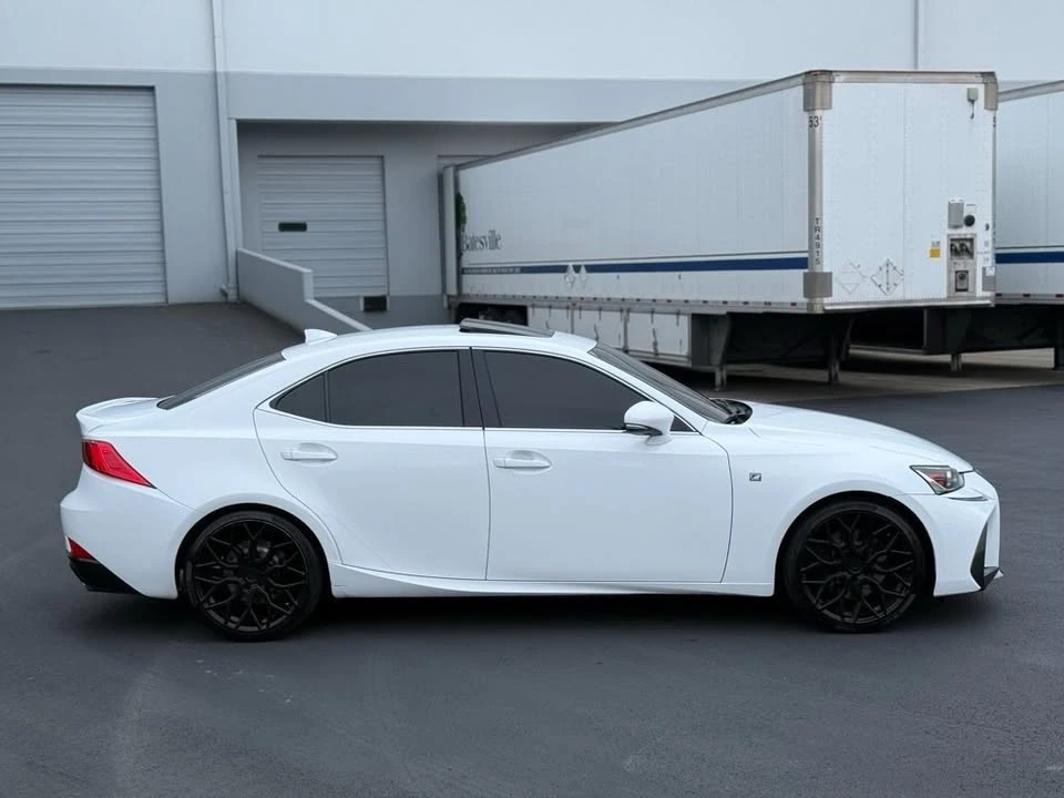 2017 Lexus IS 3rd Gen - Image 4 of 17