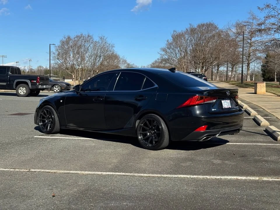 2017 Lexus IS 3rd Gen - Image 4 of 5