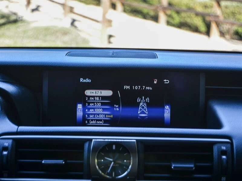 2017 Lexus IS 3rd Gen - Image 18 of 21