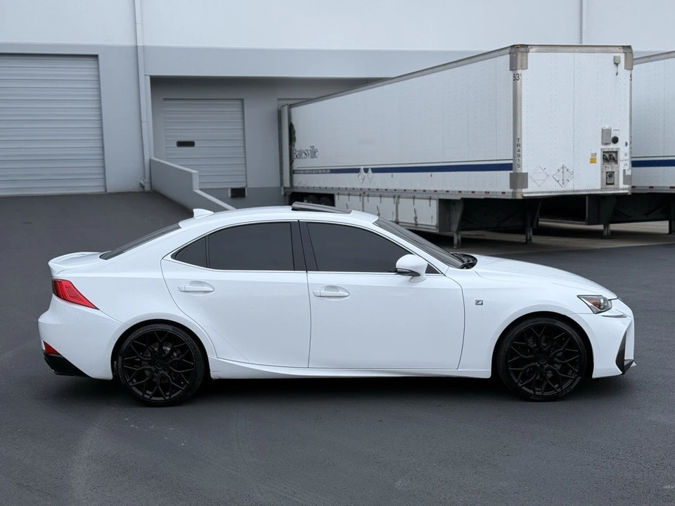 2017 Lexus IS 3rd Gen - Image 4 of 12