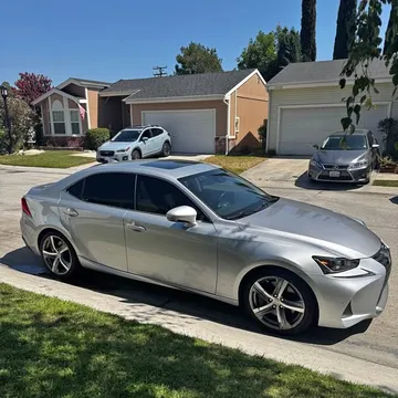 2017 Lexus IS 200t