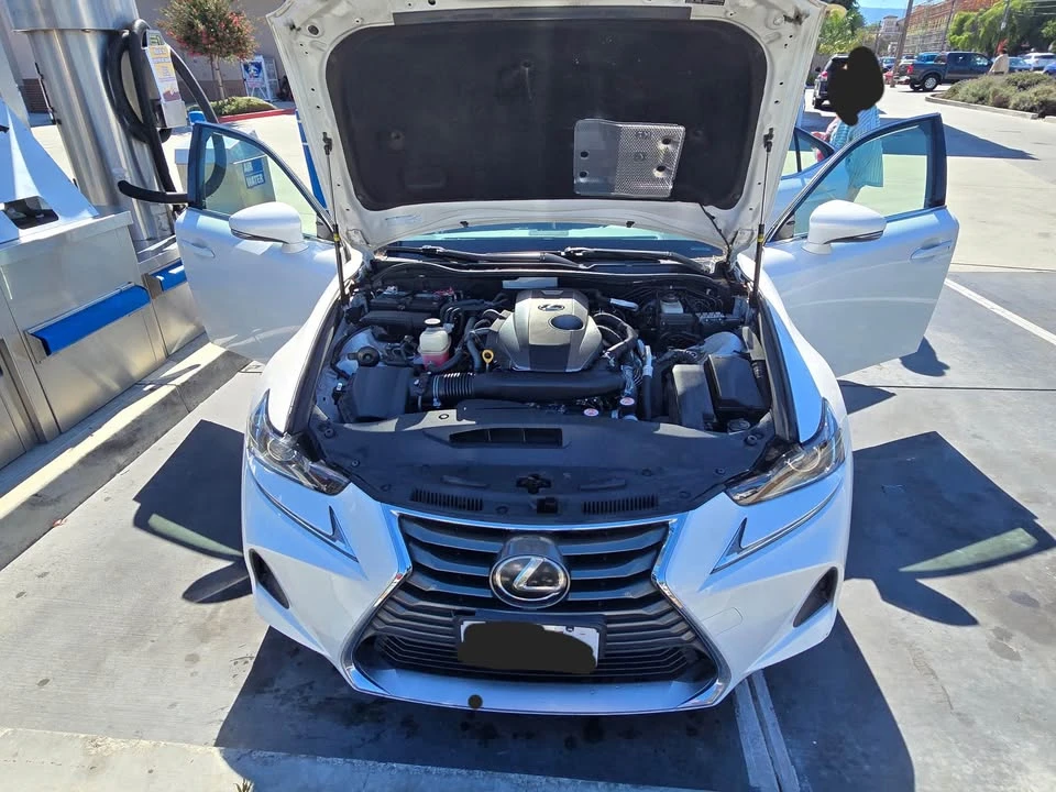 2017 Lexus IS 3rd Gen - Image 8 of 10