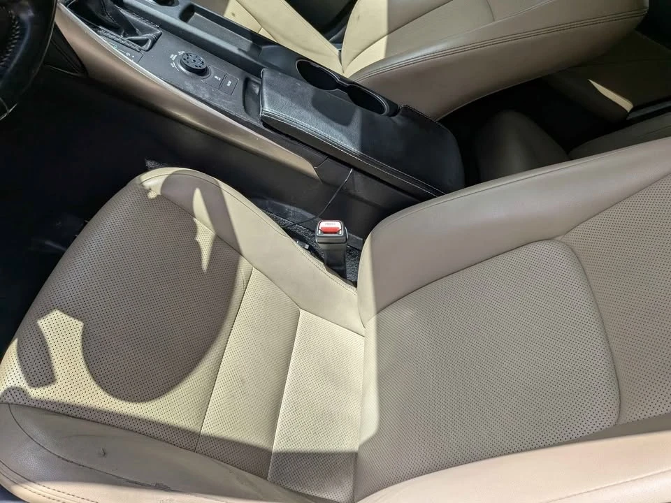 2017 Lexus IS 3rd Gen - Image 19 of 20