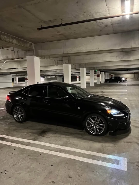 2017 Lexus IS 3rd Gen - Image 9 of 20