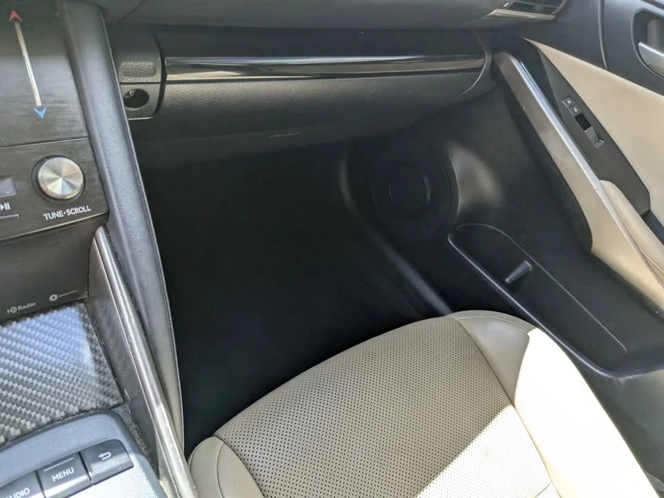 2017 Lexus IS 3rd Gen - Image 17 of 20
