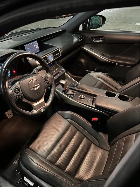 2017 Lexus IS 3rd Gen - Image 11 of 20