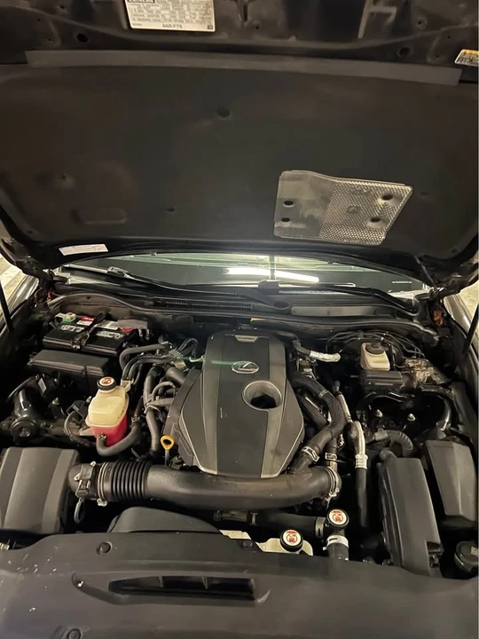 2017 Lexus IS 3rd Gen - Image 18 of 20