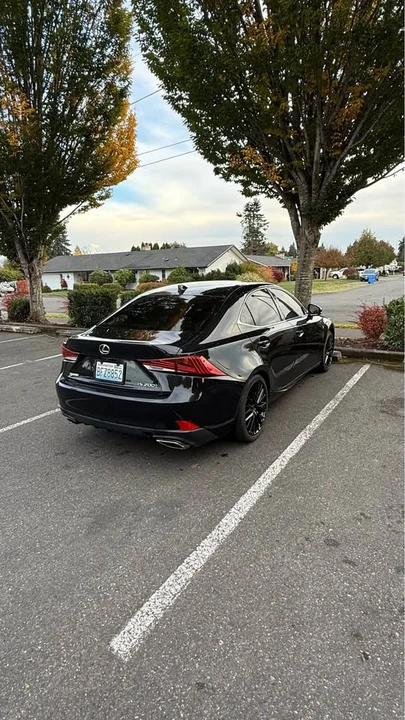 2017 Lexus IS 3rd Gen - Image 4 of 19