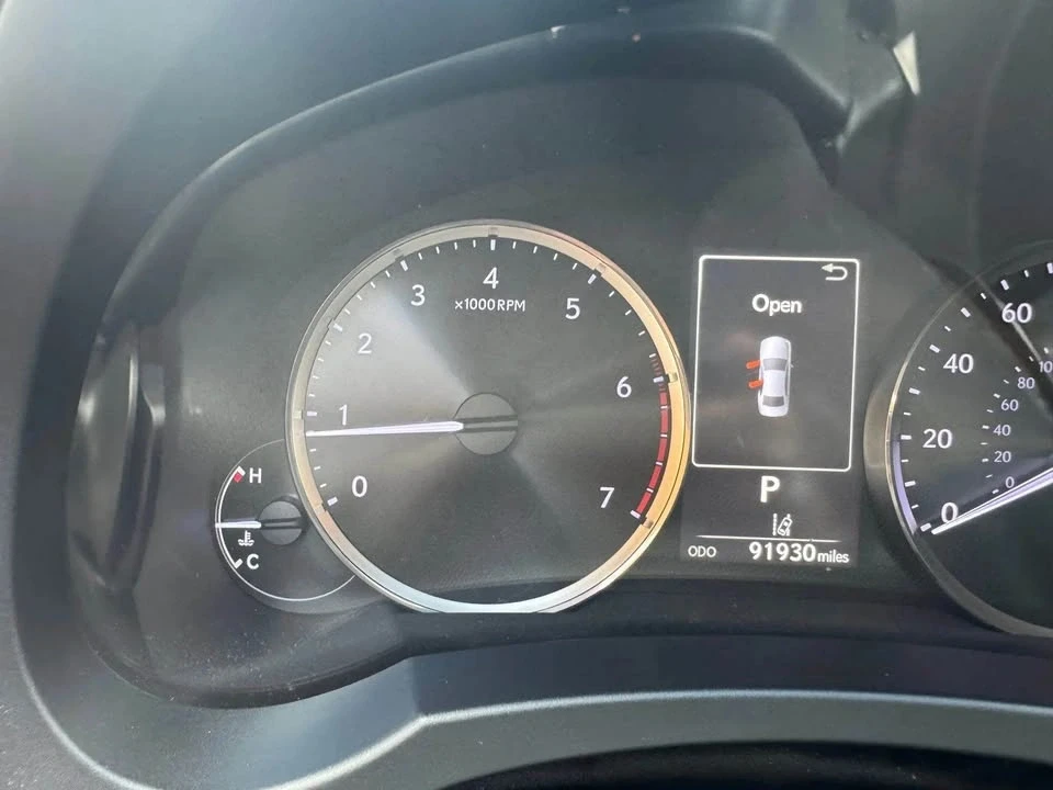 2017 Lexus IS 3rd Gen - Image 13 of 16