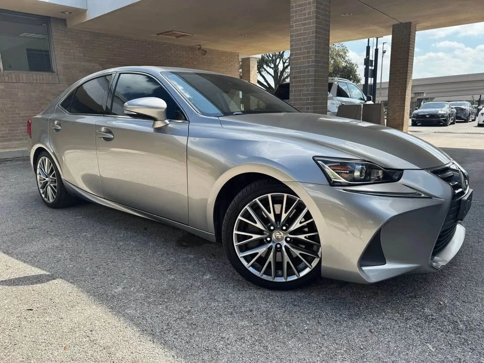 2017 Lexus IS 3rd Gen - Image 5 of 16
