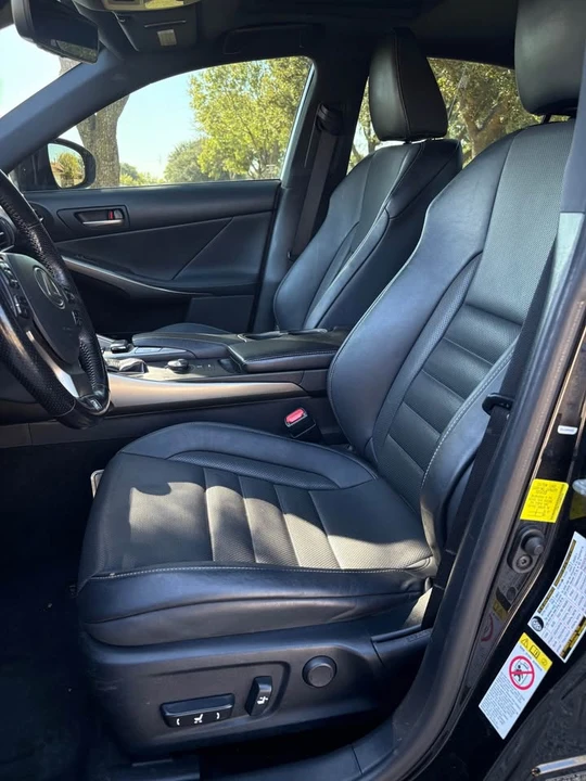 2017 Lexus IS 3rd Gen - Image 8 of 10