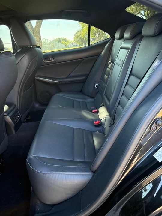 2017 Lexus IS 3rd Gen - Image 6 of 10