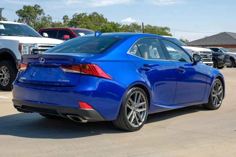 2017 Lexus IS 3rd Gen - Image 5 of 15