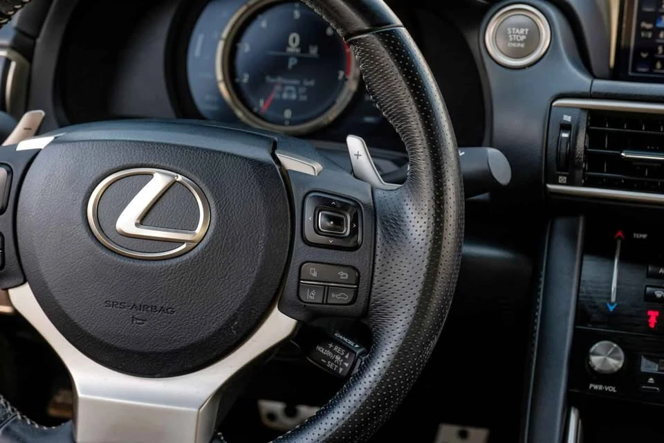 2017 Lexus IS 3rd Gen - Image 8 of 15