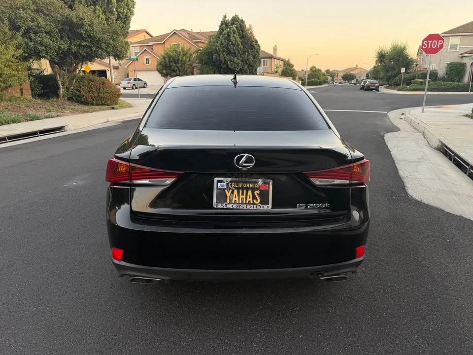 2017 Lexus IS 3rd Gen - Image 4 of 13