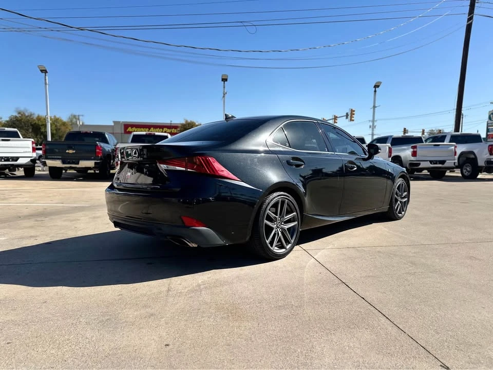2017 Lexus IS 3rd Gen - Image 4 of 9