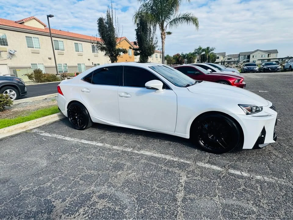 2017 Lexus IS 3rd Gen - Image 4 of 11