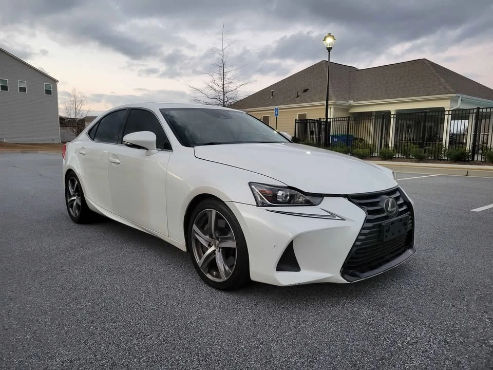 2017 Lexus IS 3rd Gen - Image 5 of 13