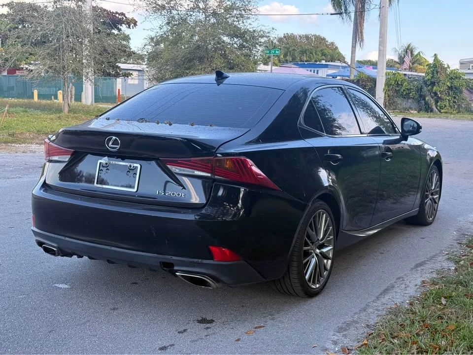 2017 Lexus IS 3rd Gen - Image 4 of 9