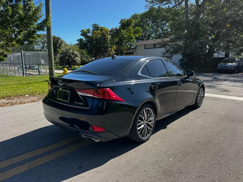 2017 Lexus IS 3rd Gen - Image 4 of 15