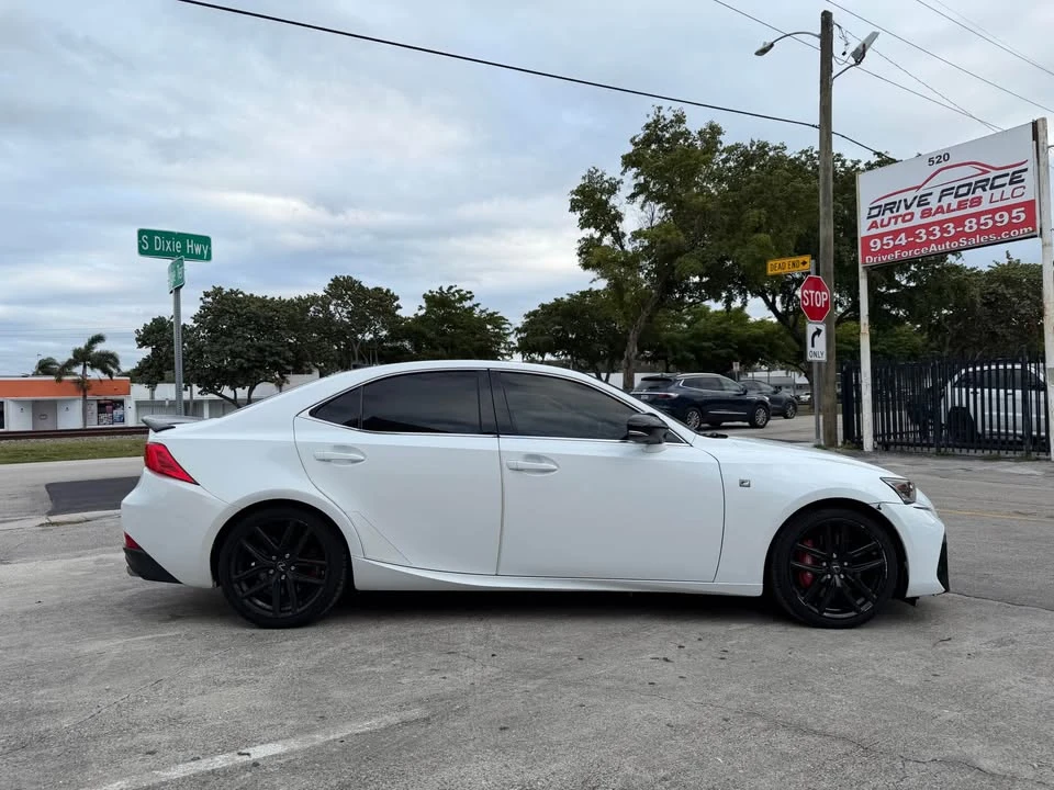 2017 Lexus IS 3rd Gen - Image 6 of 11