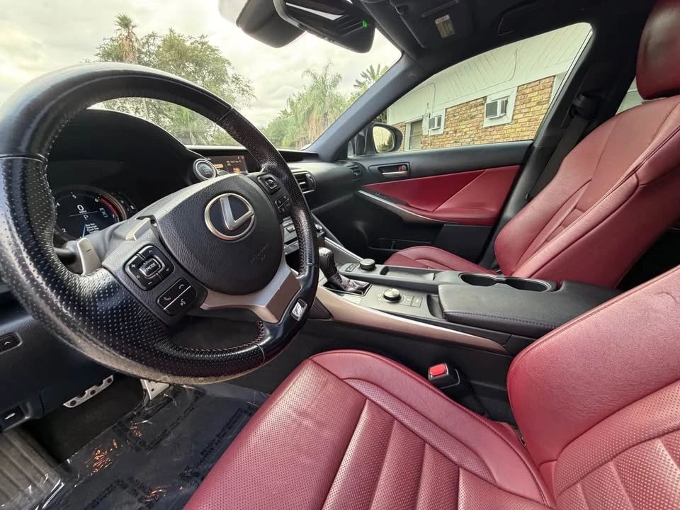 2017 Lexus IS 3rd Gen - Image 8 of 11