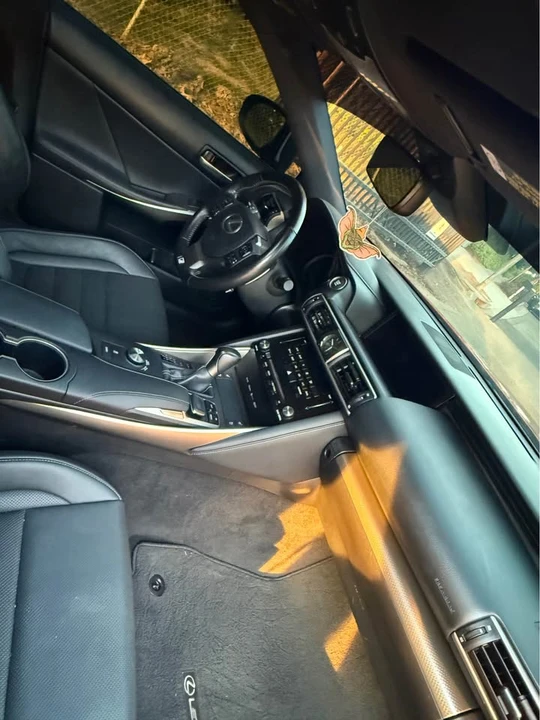 2017 Lexus IS 3rd Gen - Image 4 of 5