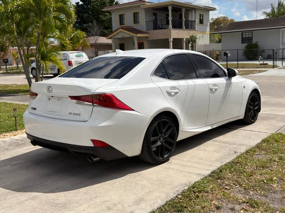 2017 Lexus IS 3rd Gen - Image 5 of 10